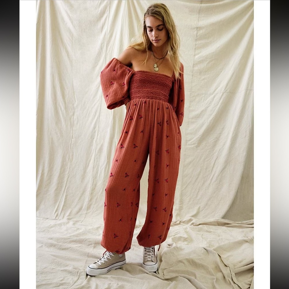 FREE PEOPLE 🌺 Dahlia jumpsuit